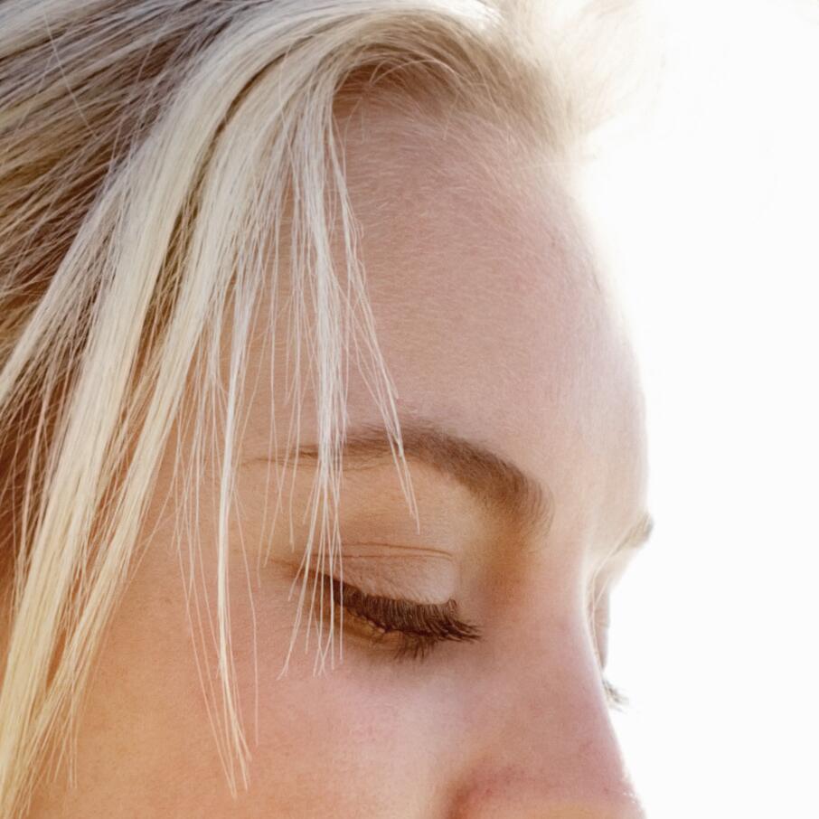 Quelles sont les conséquences à long terme de l'exposition solaire sur vos cheveux ?
